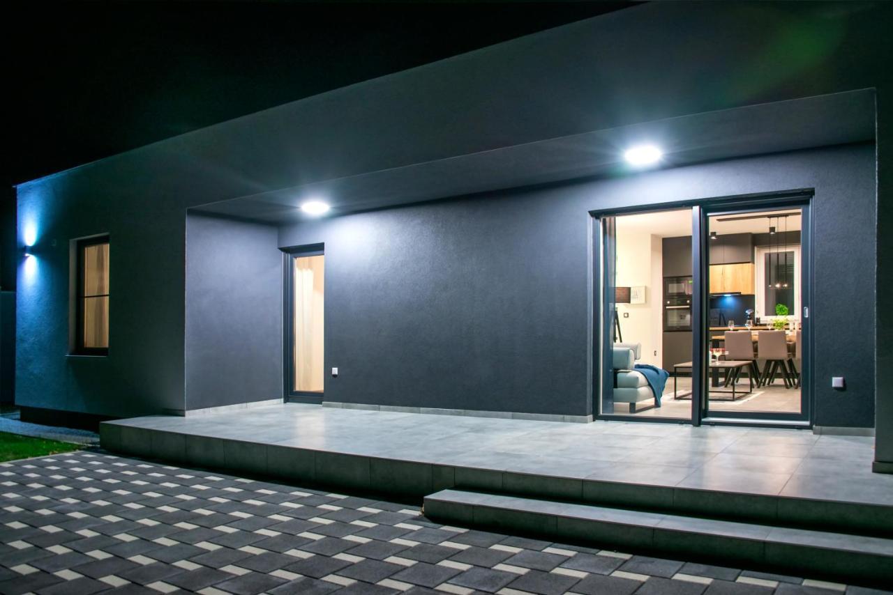K Relax Place, Varazdinske Toplice, Modern Home With Sauna, Jacuzzi, Wifi 외부 사진