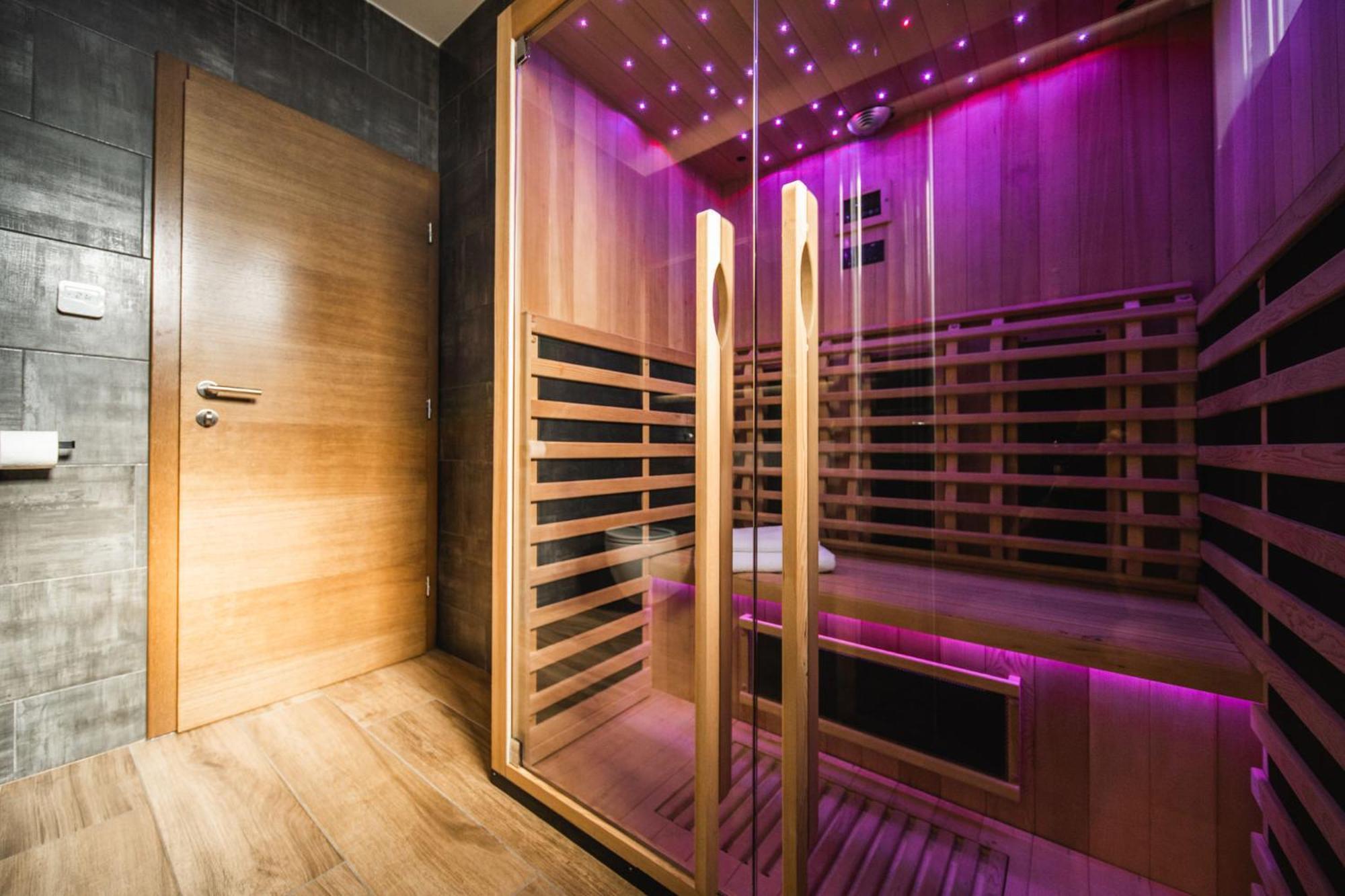 K Relax Place, Varazdinske Toplice, Modern Home With Sauna, Jacuzzi, Wifi 외부 사진